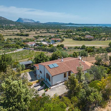 La Casa In Collina - Affittacamere Con Vista Mare Lu Lioni Exterior foto