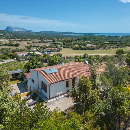La Casa In Collina - Affittacamere Con Vista Mare Lu Lioni Exterior foto